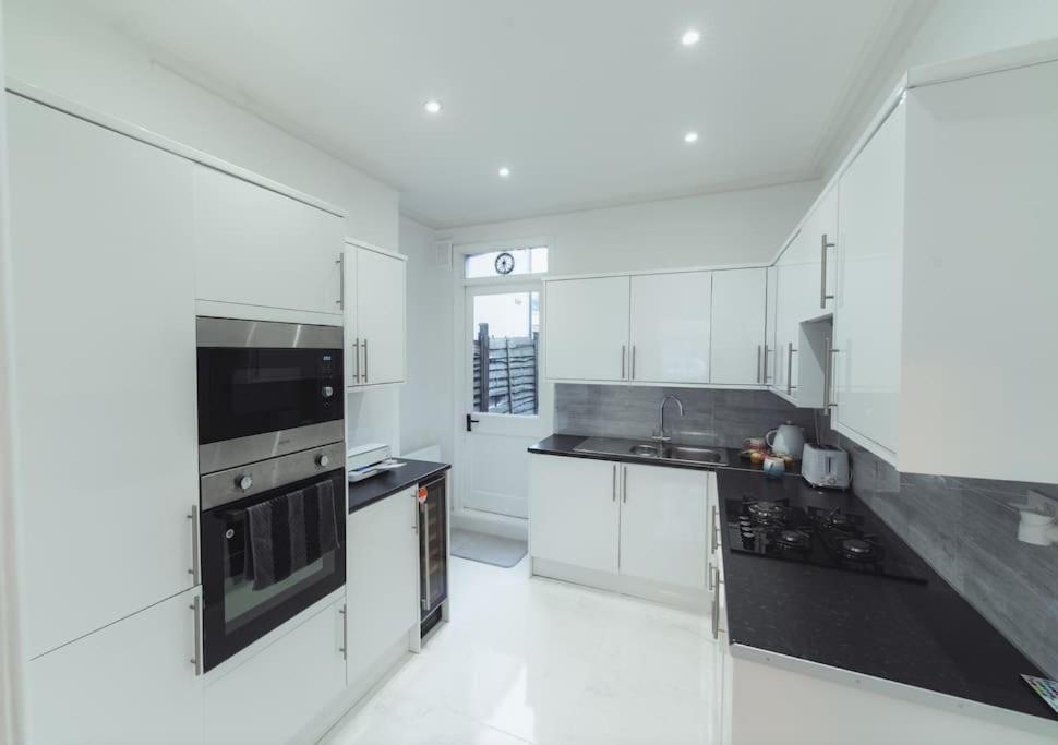1 Bed - Wifi - Pet Friendly - Harrow Apartment Exterior photo